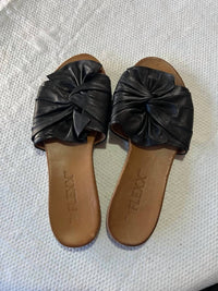 The Flexx - Women's Knotty Sandal