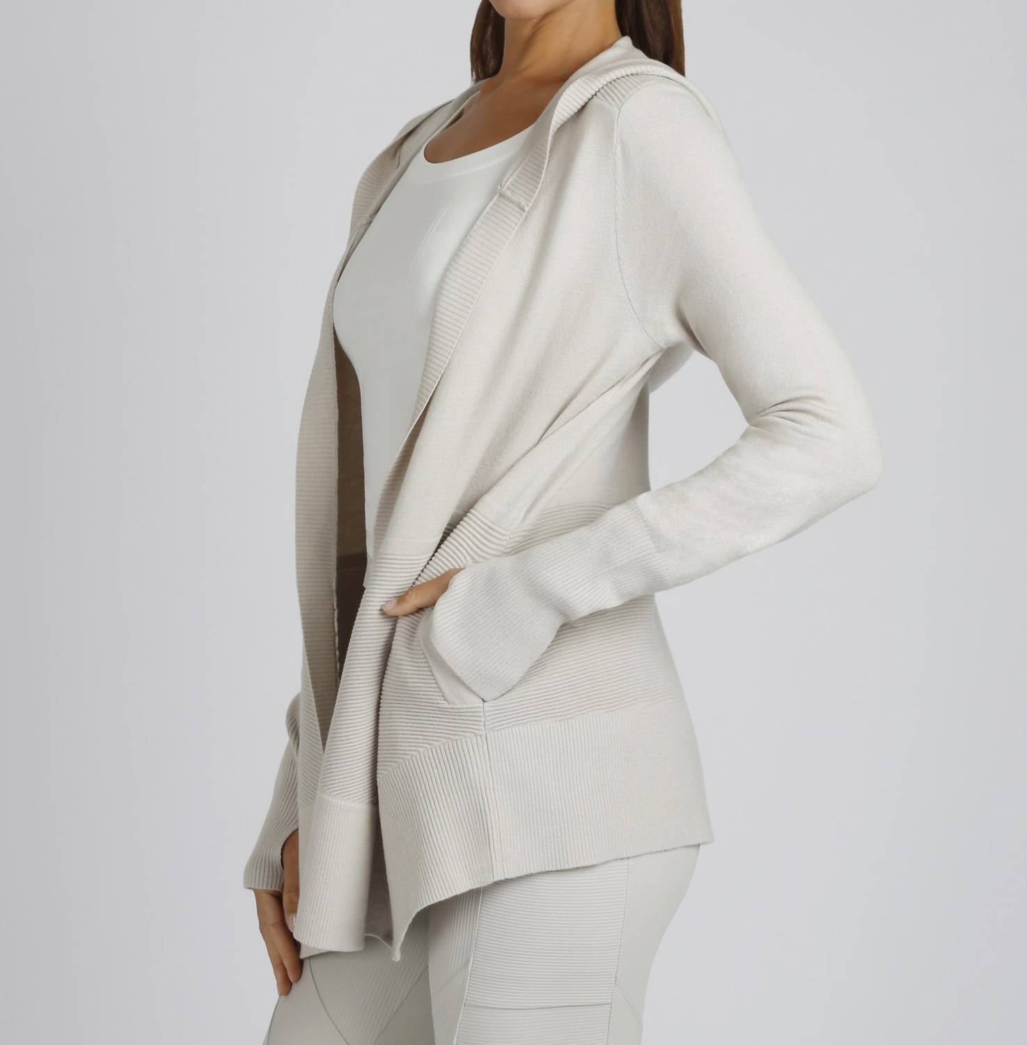 Blanc Noir - Portola Thumbholes Cardigan