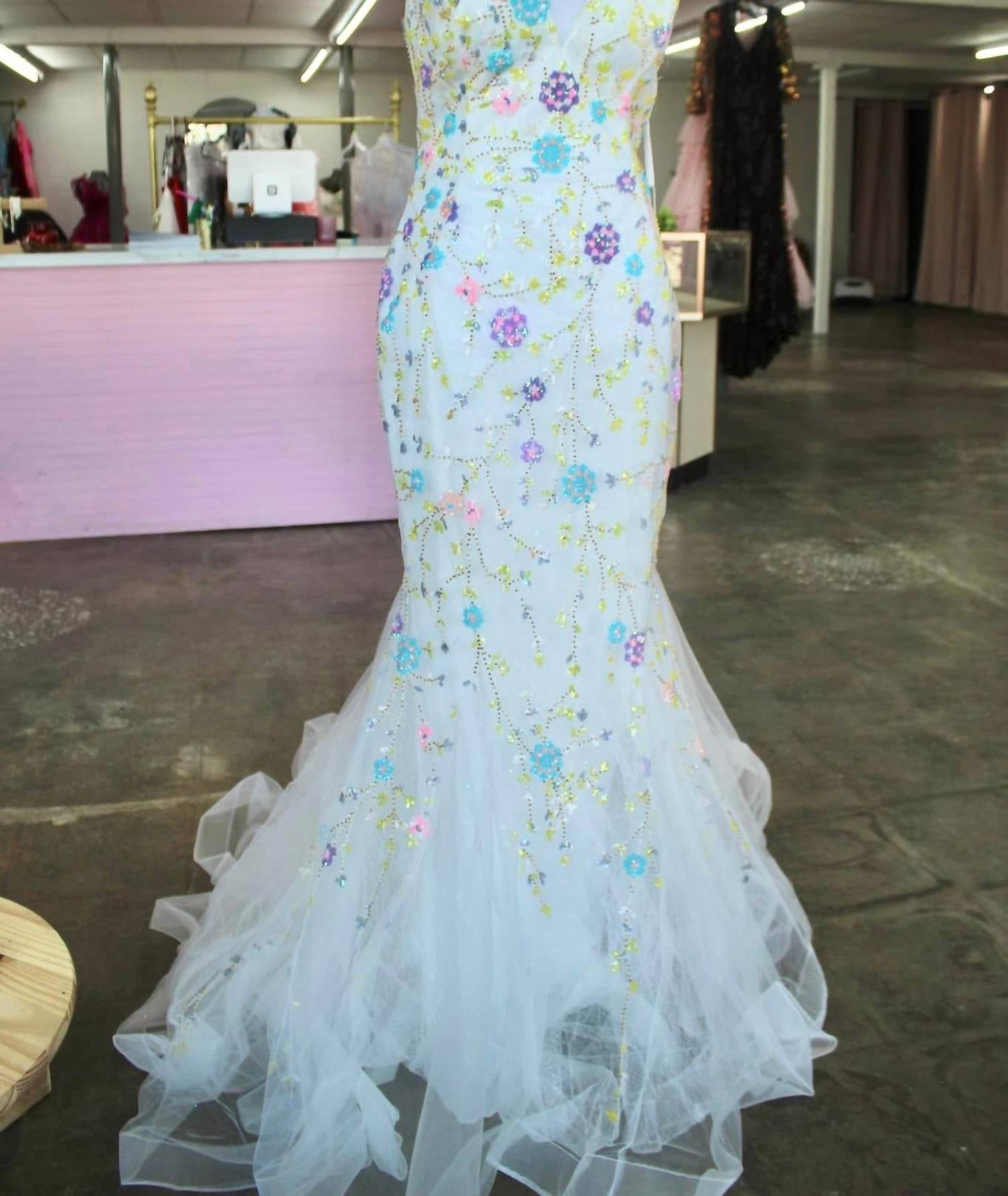 Nox Anabel - V-neck Floral Beaded Prom Gown