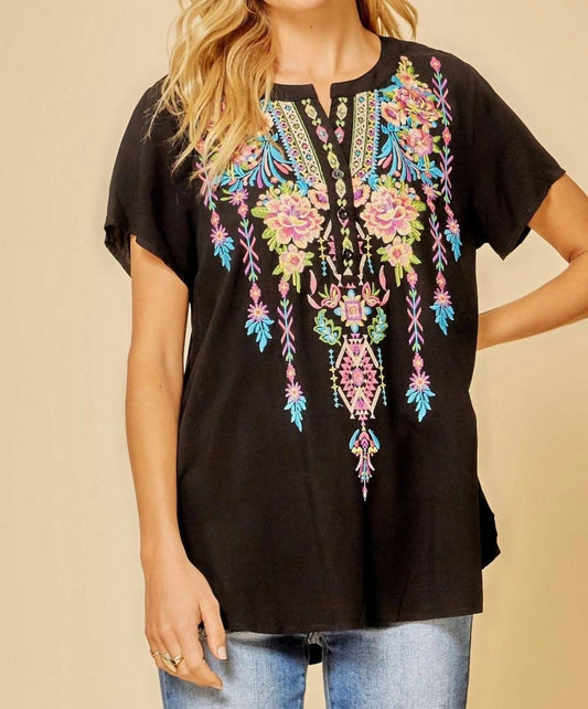 Andree By Unit - Short Sleeve Embroidered Top