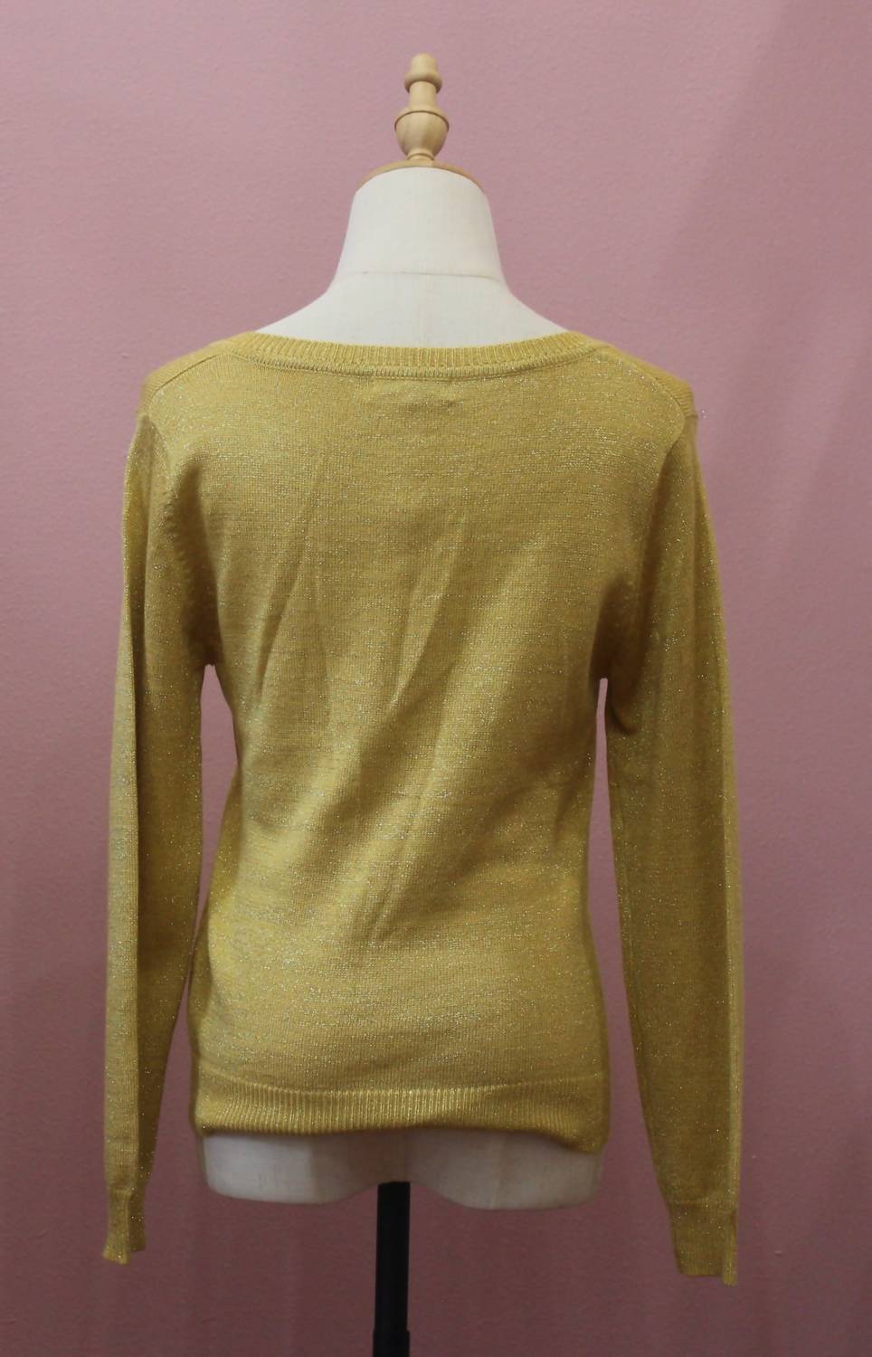 CHOKLATE PARIS Women's Lurex V-neck Sweater in gold - women's sweater - detail view