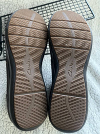 Clarks - Women's Appley Mid Boots