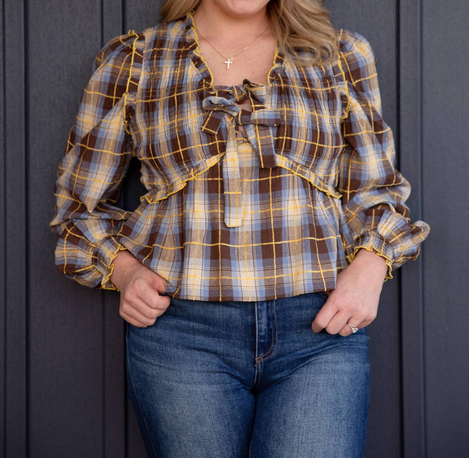 Listicle - Olivia Bow Tie Top