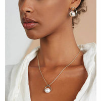 Lady Grey - Women's Pearl Swerve Earring