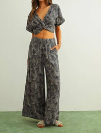 Miou Muse - Leaf Print Faded Effect Twist Front Top
