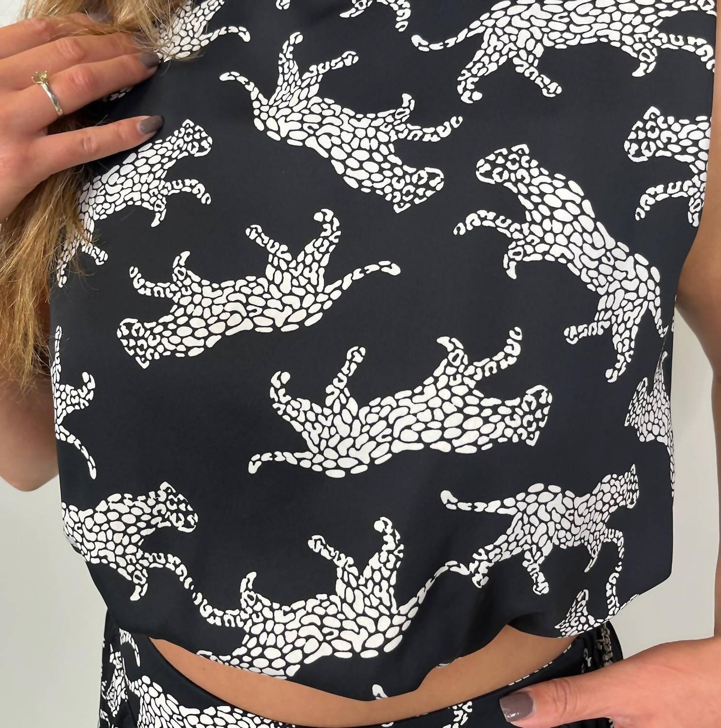 Kld. Signature - Animal Print Bubble Hem Crop Top