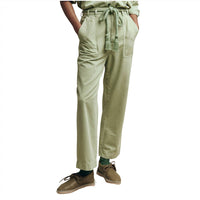 THE GREAT. Women's The Voyager Pant in washed sweetgrass - women's pants