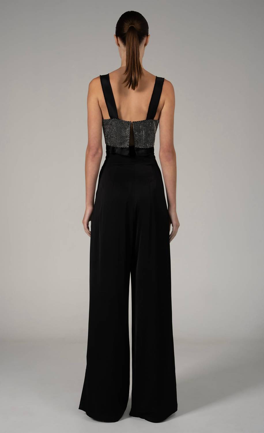 Nonchalant Label - Capri Crop Top