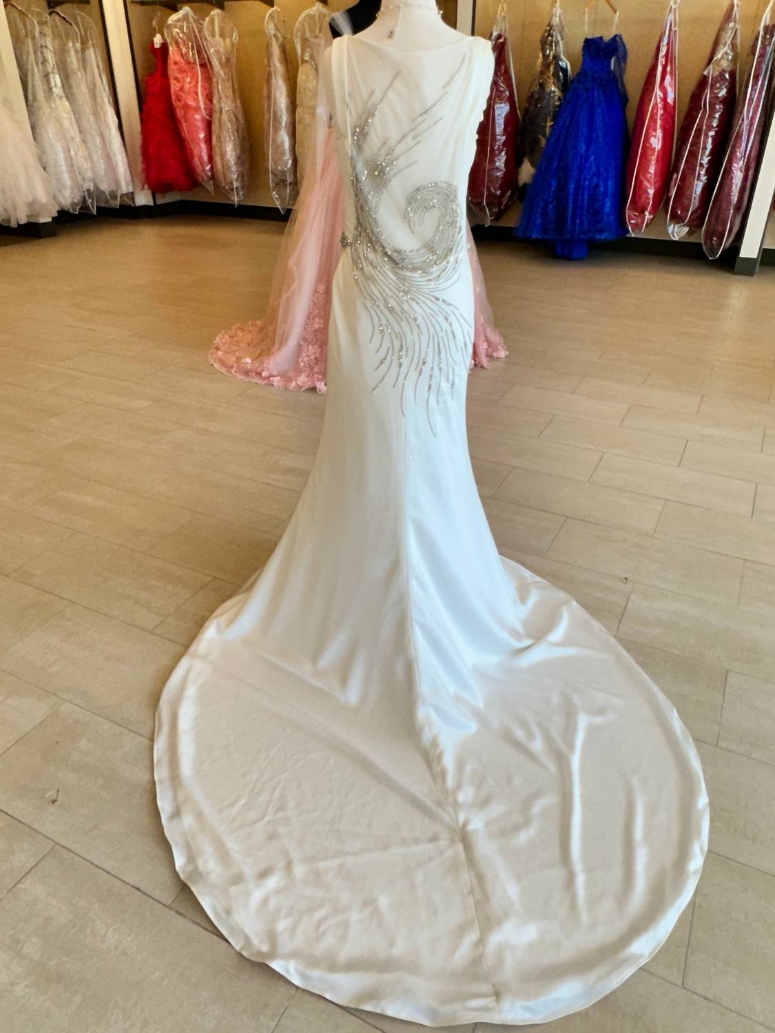 Jacqueline Exclusive - Women's Sleeveless Fit And Flare Charmeuse Bridal Gown