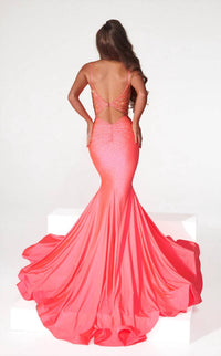Portia&Scarlett - Lovely Plunging V-neckline Mermaid Dress