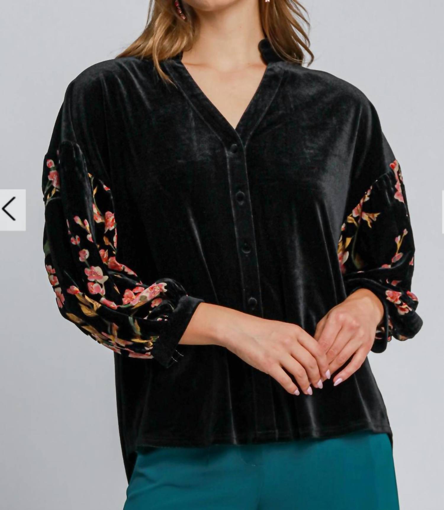 umgee Puff Sleeved Velvet Top in black - women's shirt