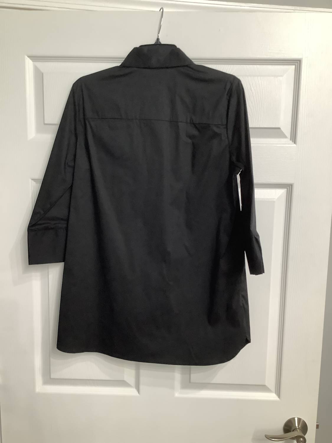 Ravel - Women's Rosette Accent Button-Down Blouse