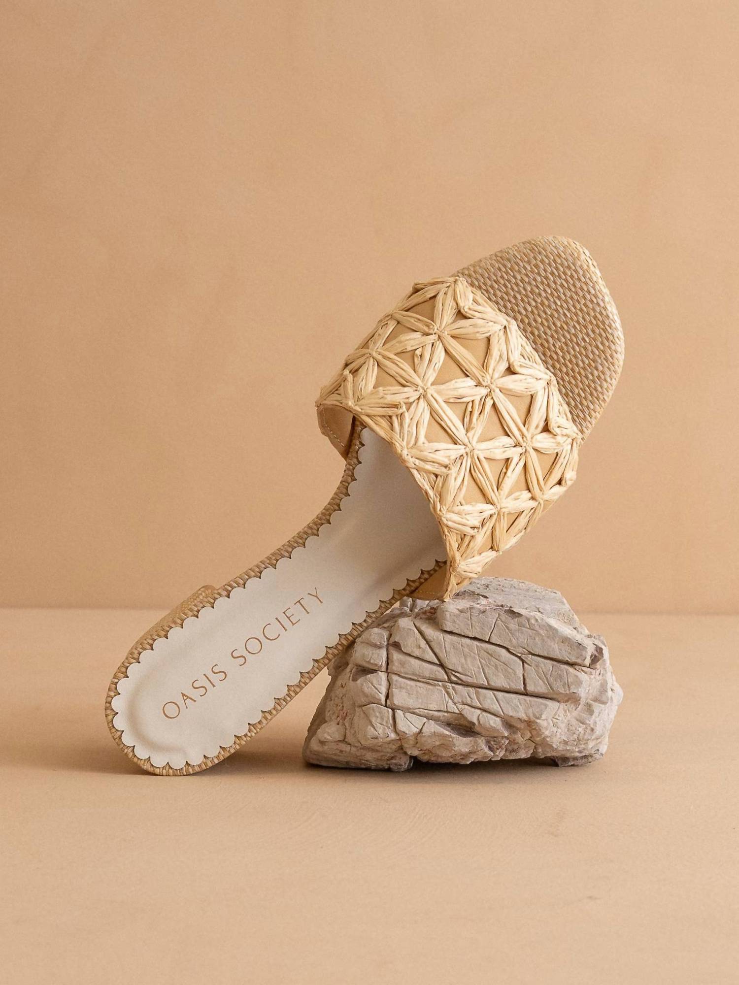Oasis Society - Women's Winona Block Heel Sandals