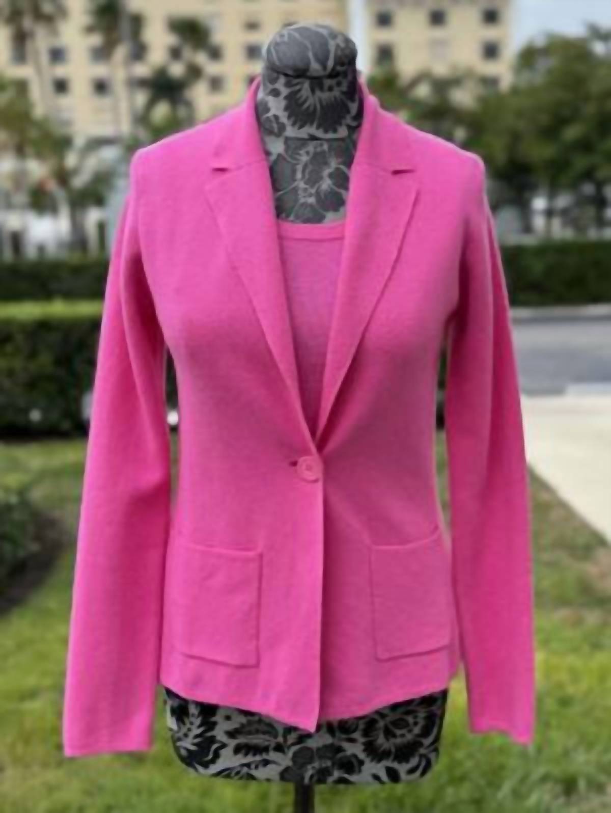 Pure Amici - Knit One Button Blazer