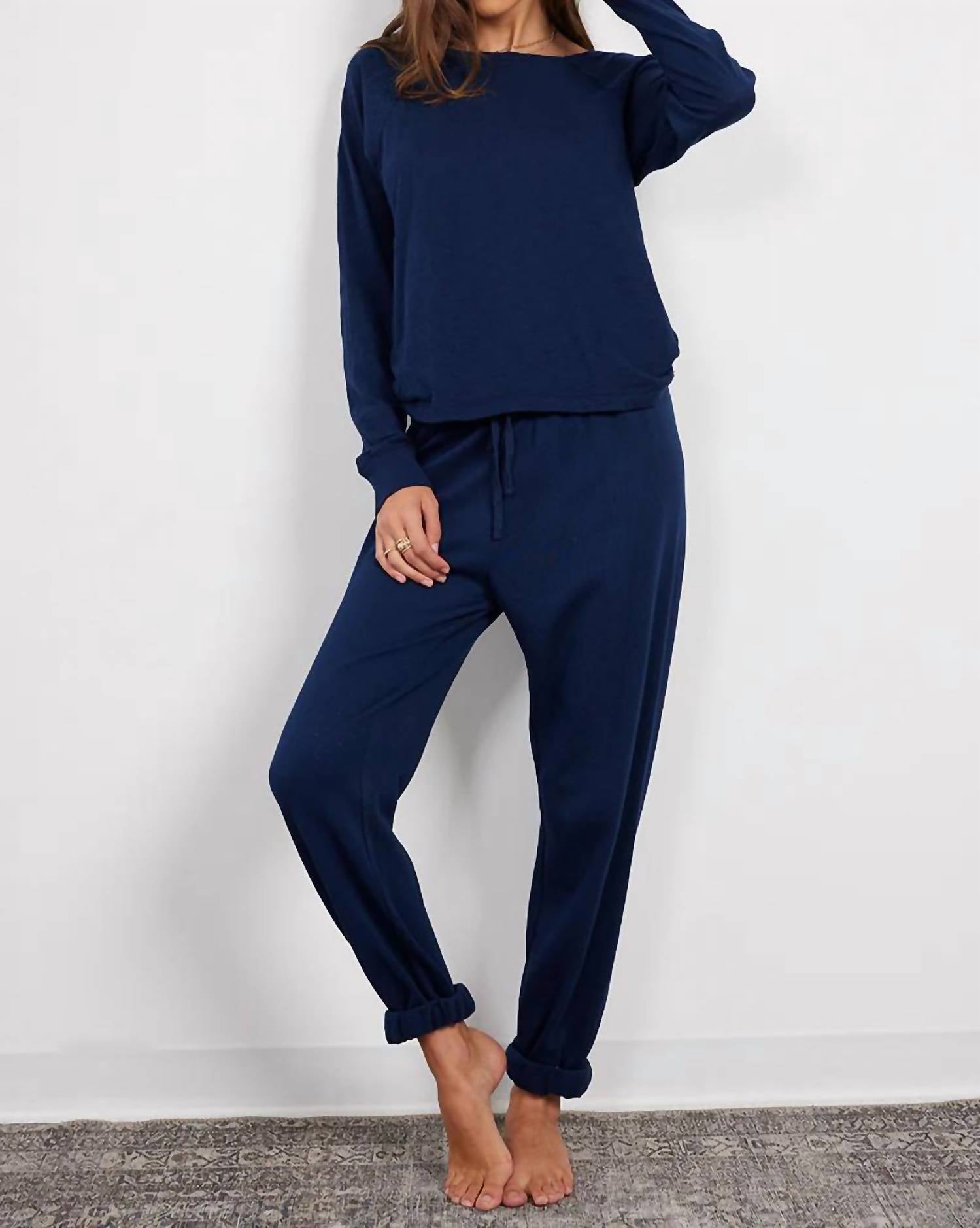 Bobi - Long Sleeve Raglan Crewneck Tee