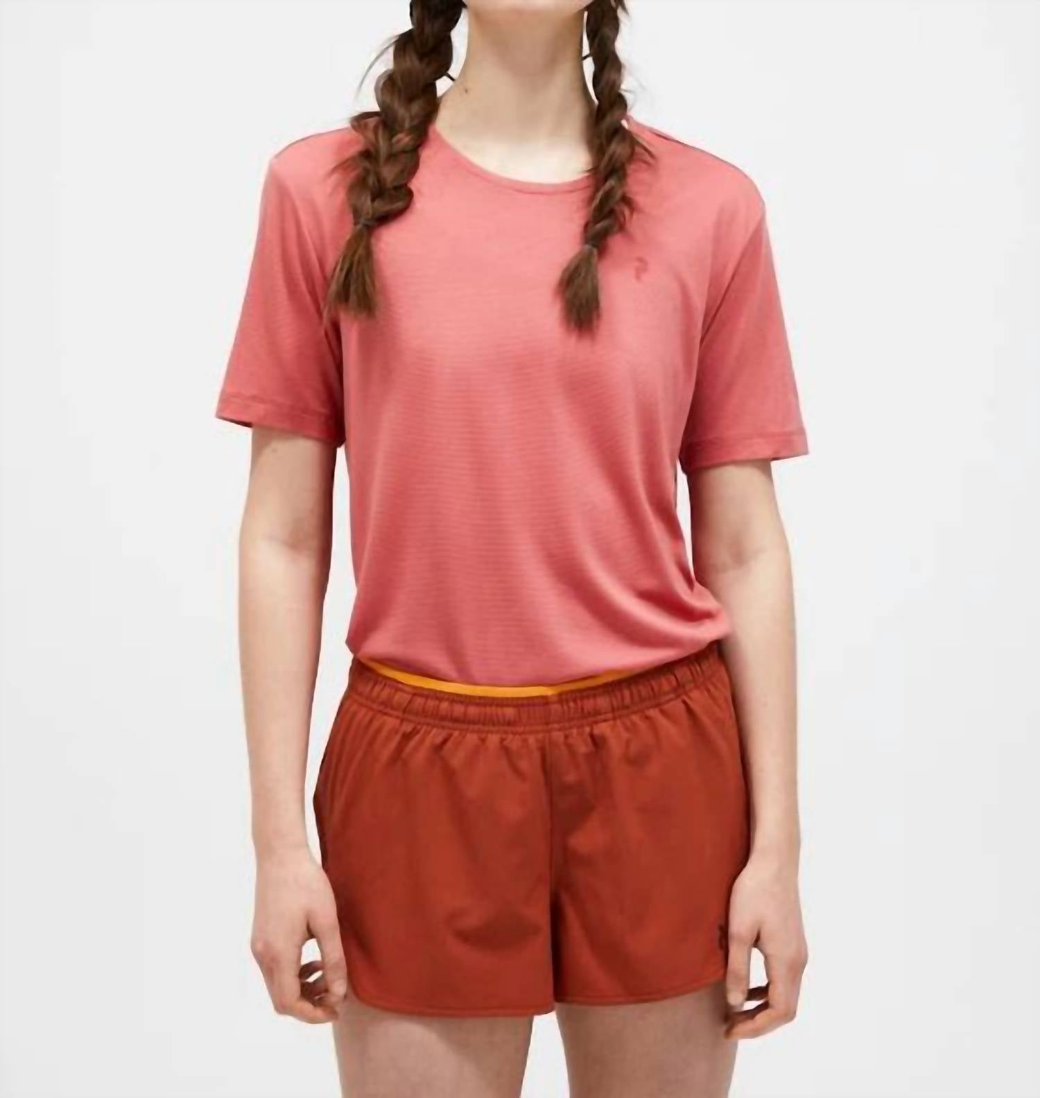 Peak Performance - Delta Short Sleeve Tee