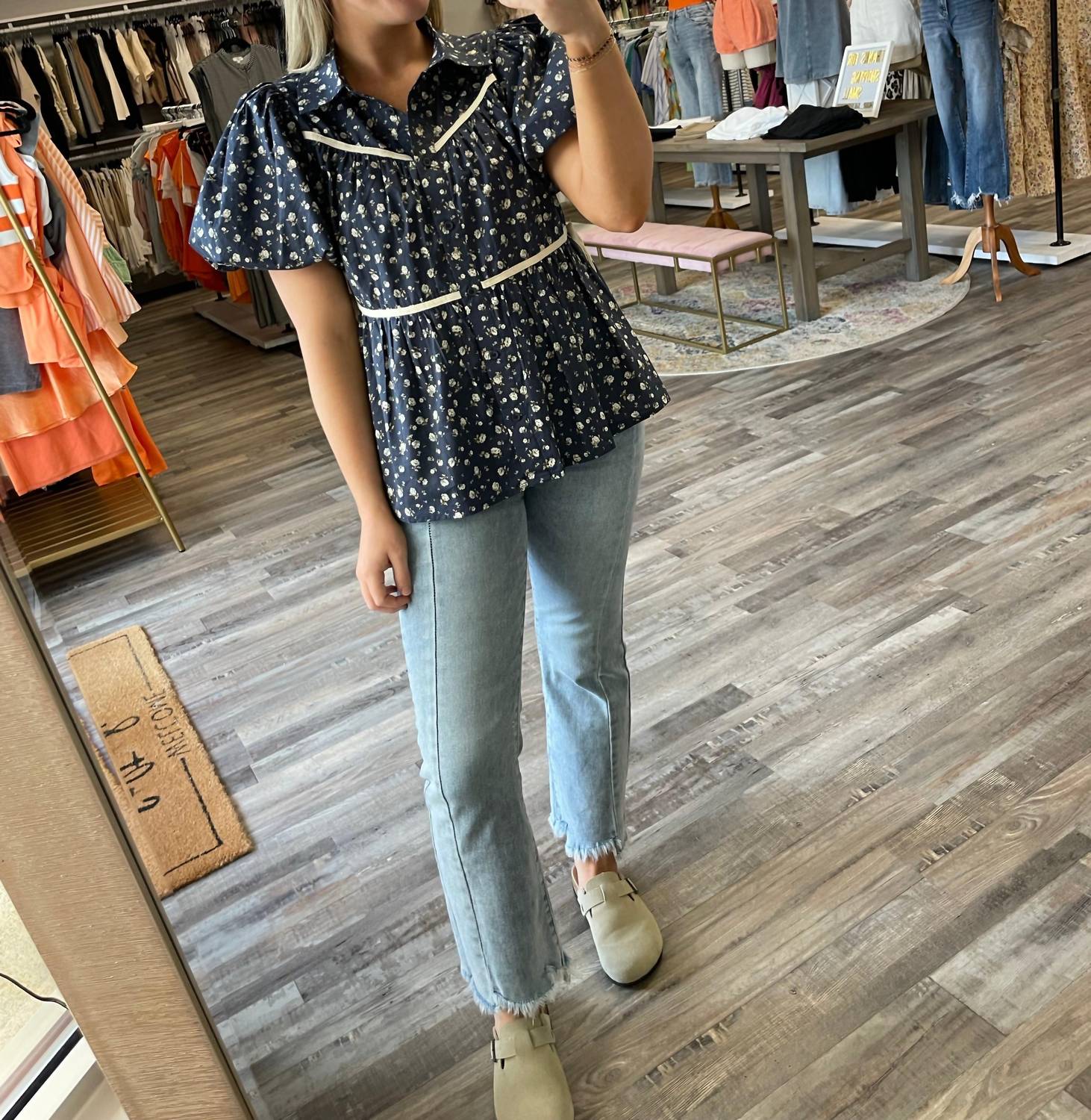 Entro - Floral Tie Detail Bubble Sleeve Top