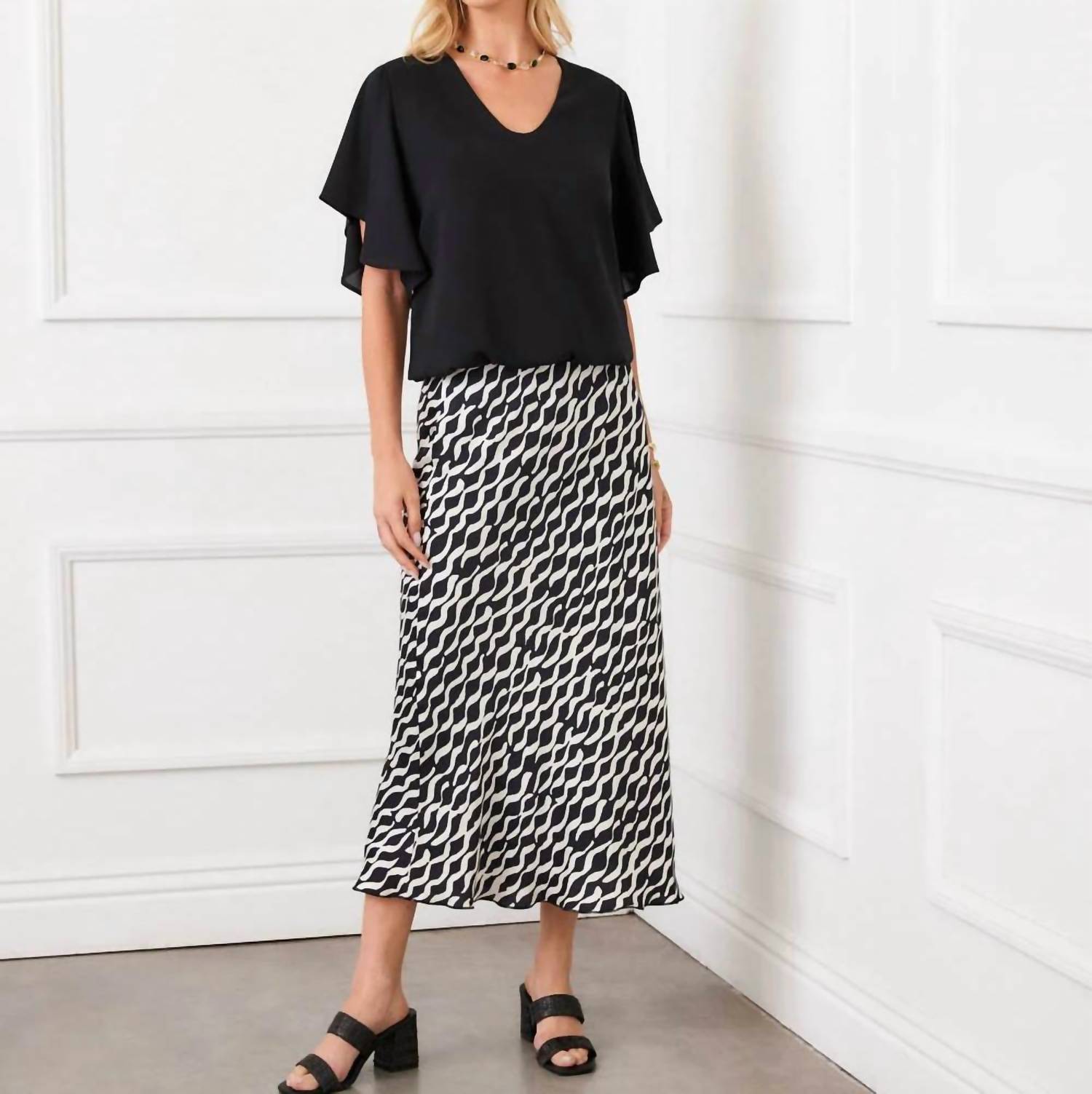 Karen Kane - Flutter Sleeve V-Neck Top