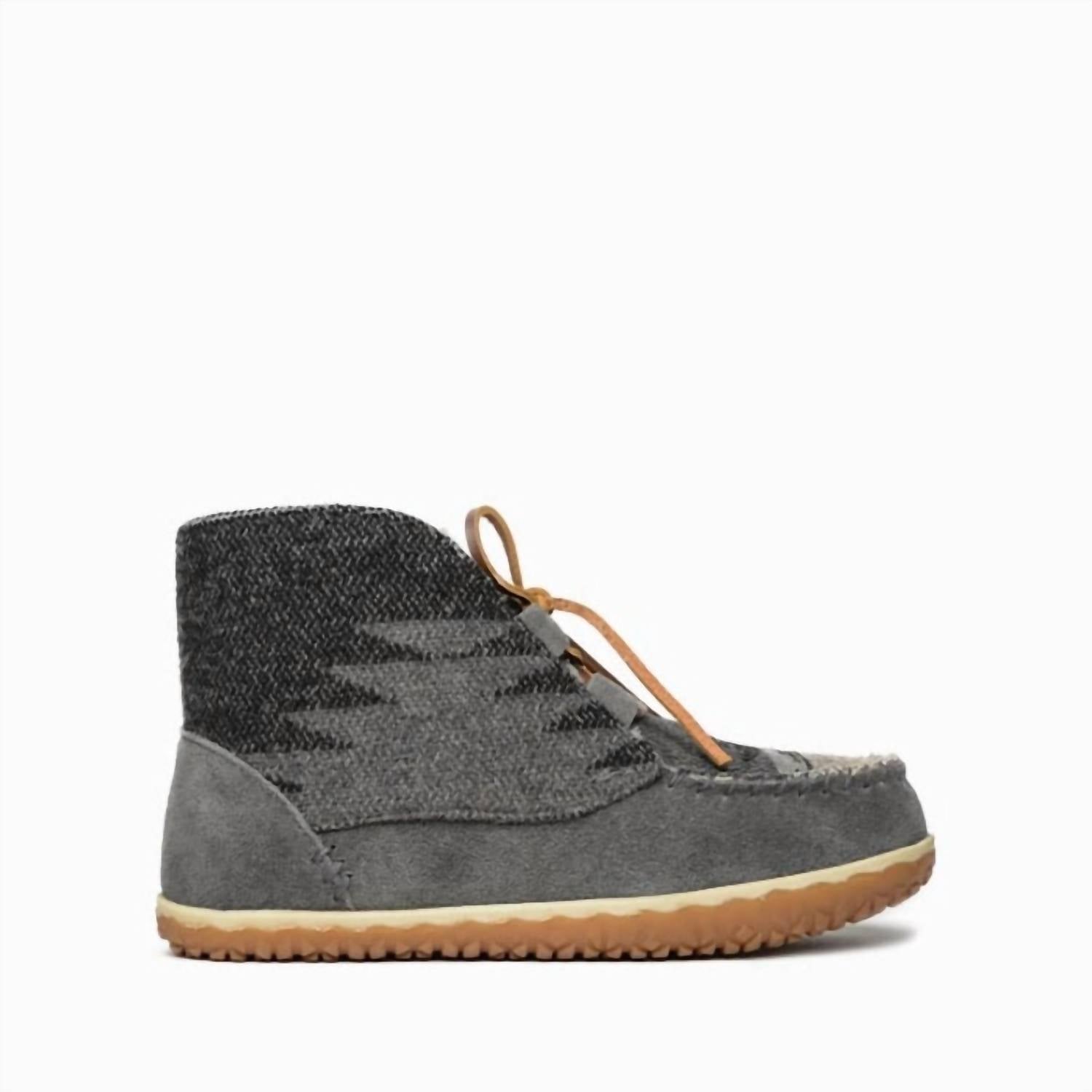 Minnetonka - Women's Torrey Laceup Booties