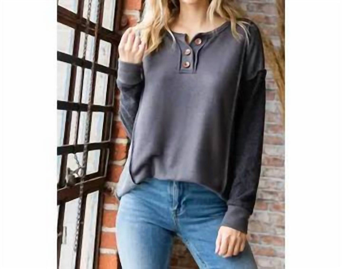 7Th Ray - Button Exposed Stitch Pullover Top