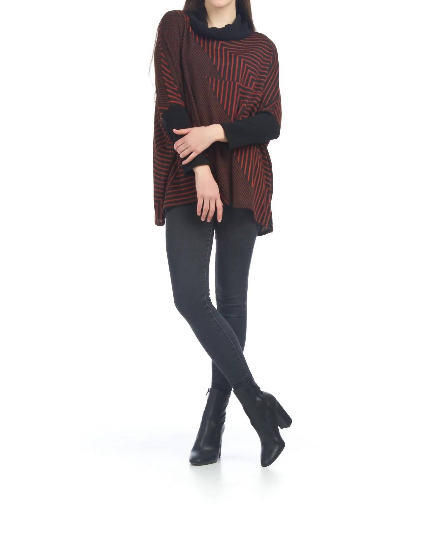 Papillon - Asymmetrical Stripe Poncho