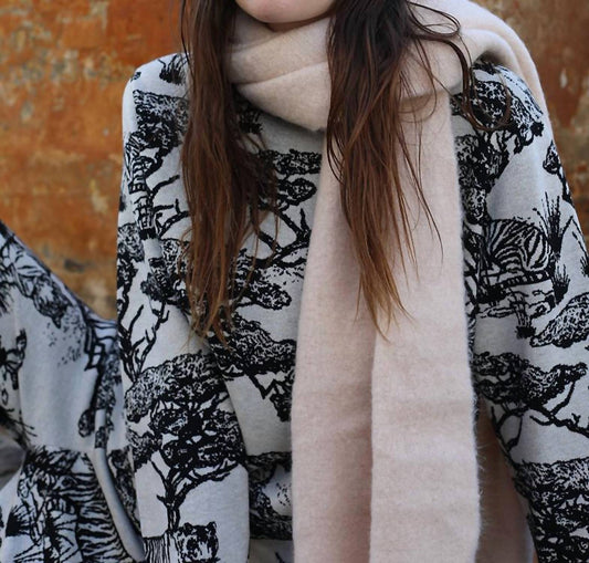 Las Sureñas - Women's Cheetah Beanie