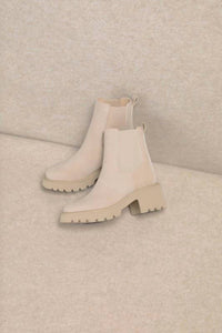 Mi.Im - Women's Josie Lug Sole Chelsea Boot