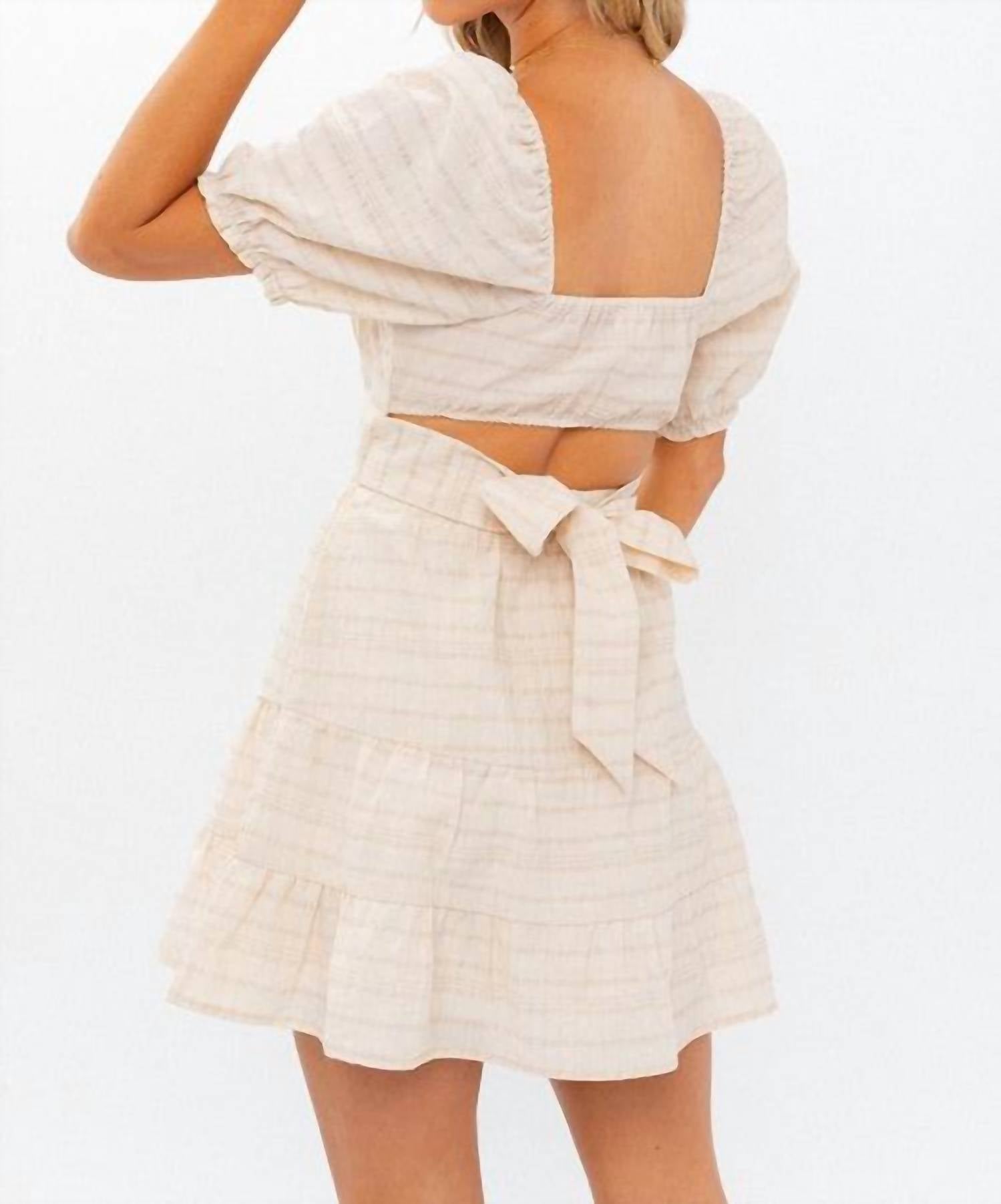 Le Lis - Mora Cutout Tie Back Dress