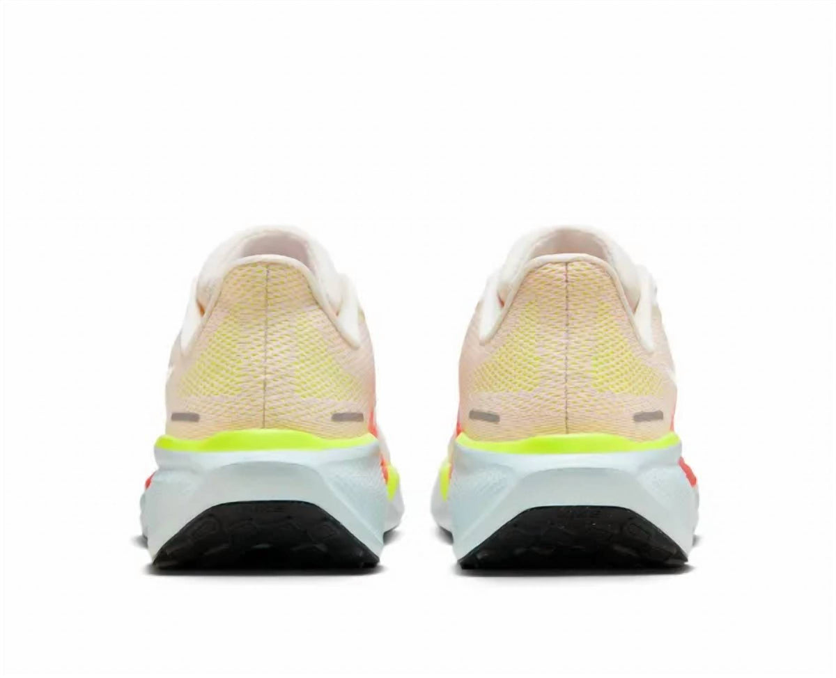 Nike - Women's Pegasus 41 Sneaker