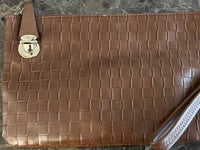 Faire - WRISTLET CLUTCH WITH STRAPS