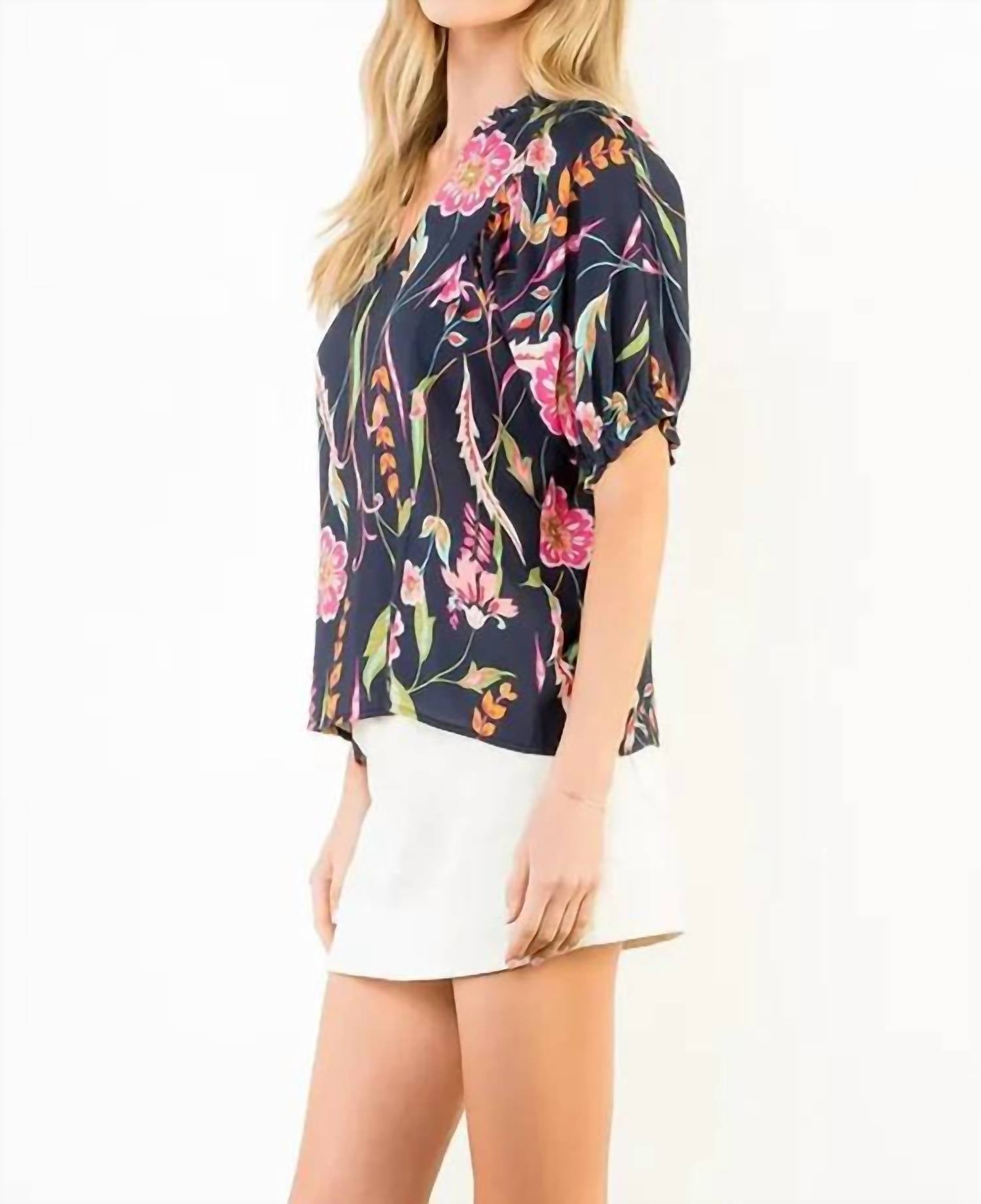 Thml - Floral Print Short Sleeve V Neck Top