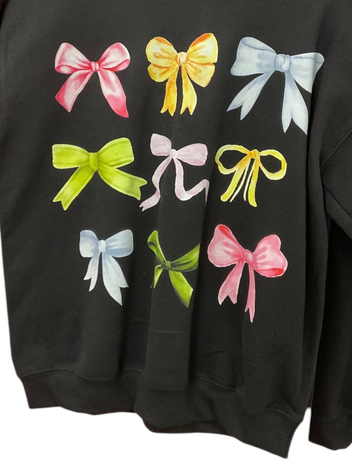 Shopthetinycloset - Women's Colorful Bows Crewneck Sweater