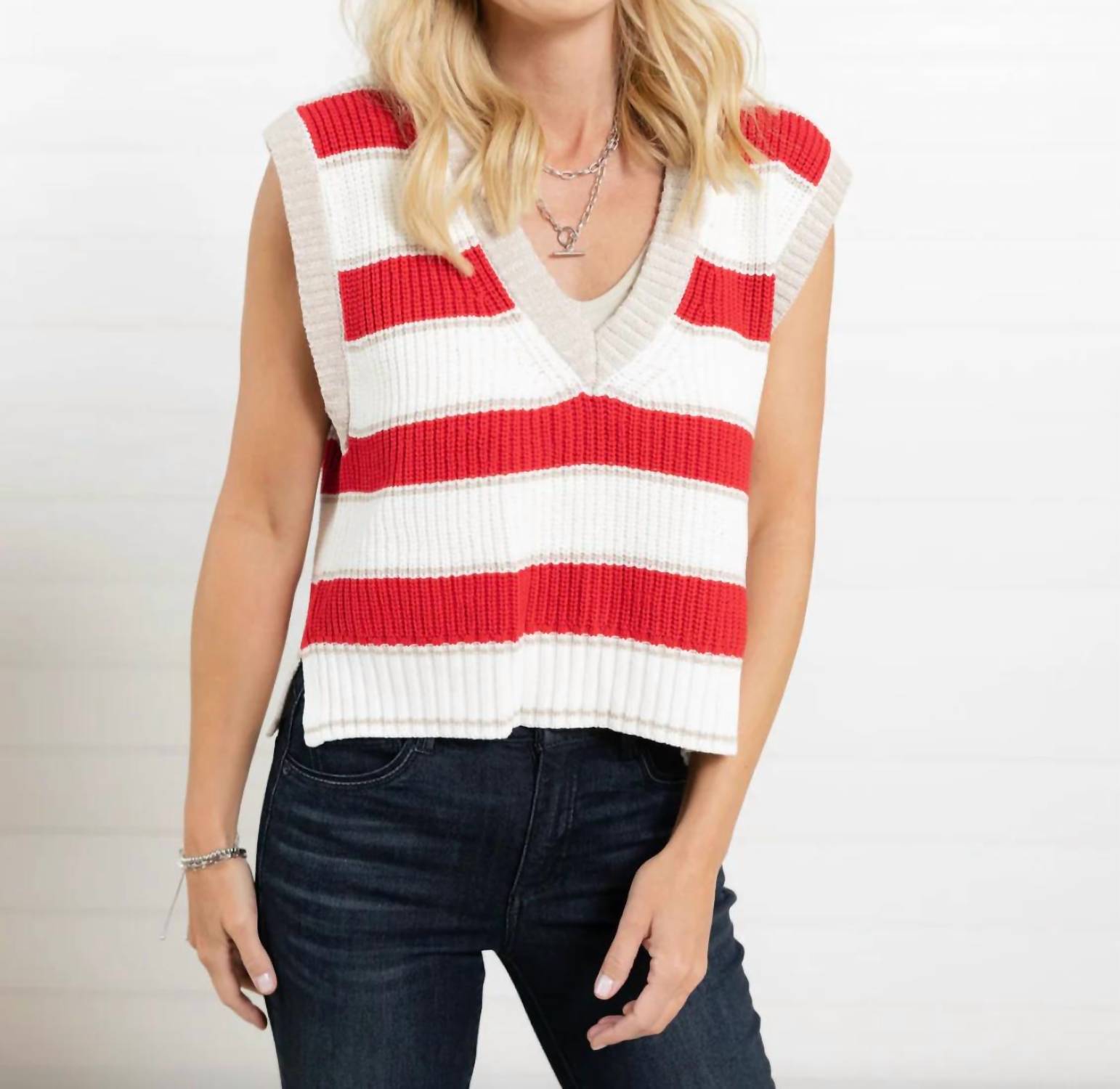 Elan - Hot Summer Sweater Vest