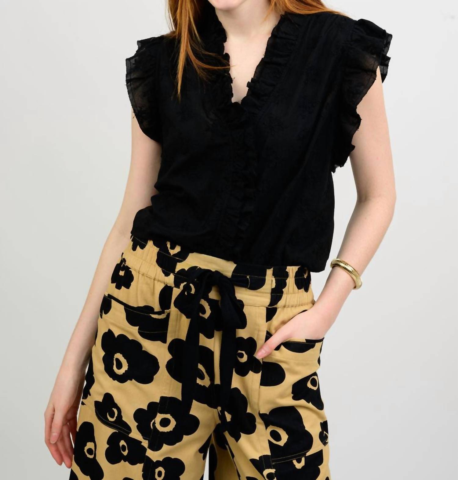 Ivy Jane - Eyelet Ruffled Top