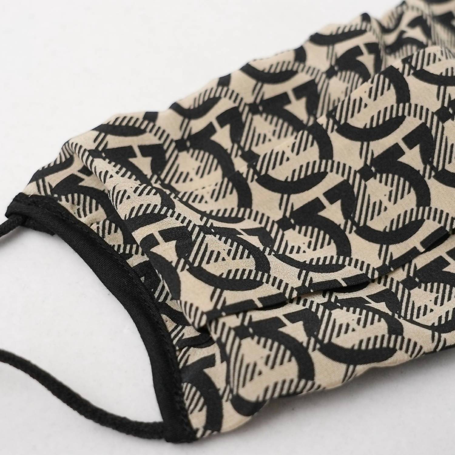 Salvatore Ferragamo - Unisex Face Mask With Pouch Set