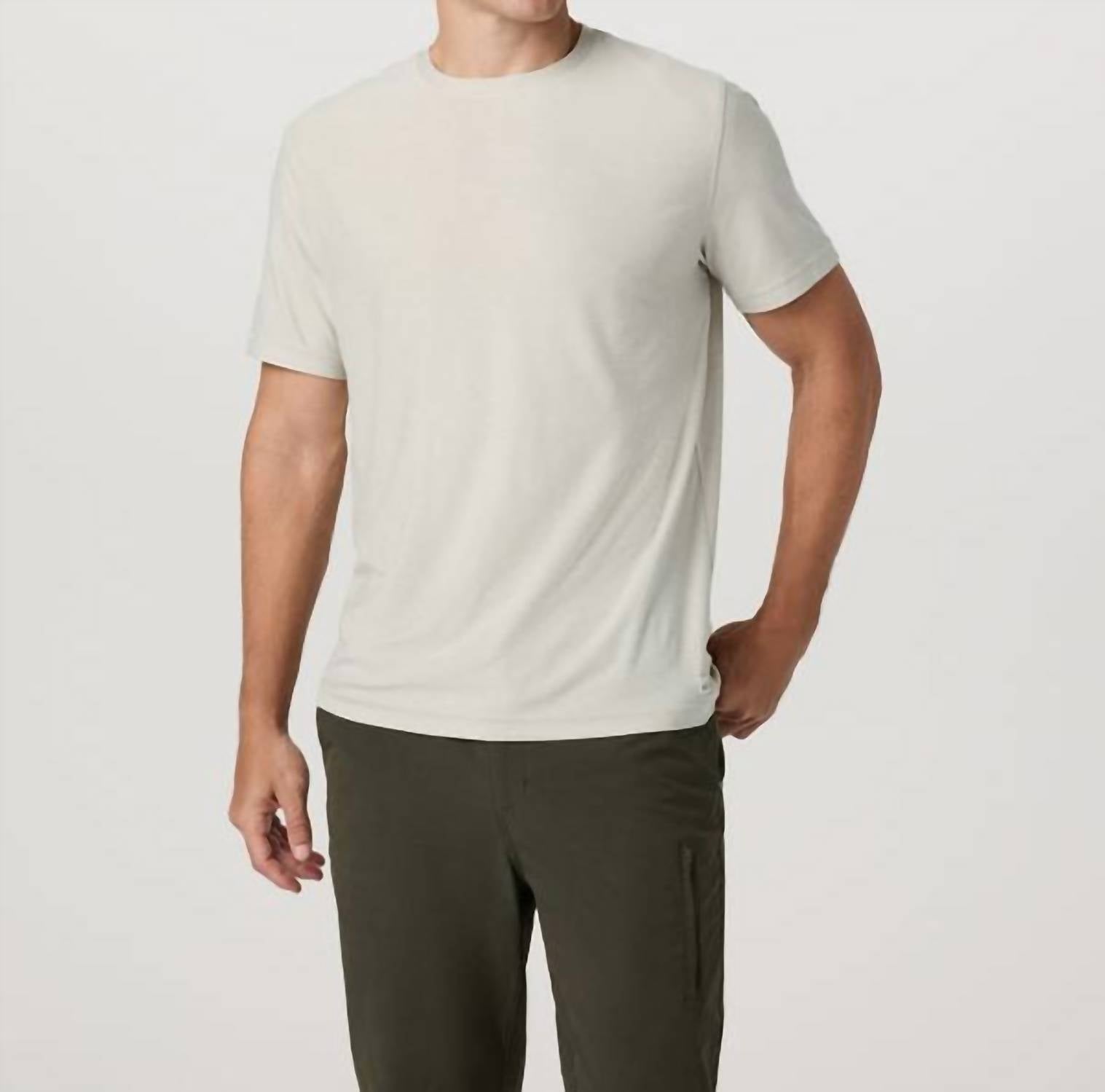 Vuori - Strato Tech Tee