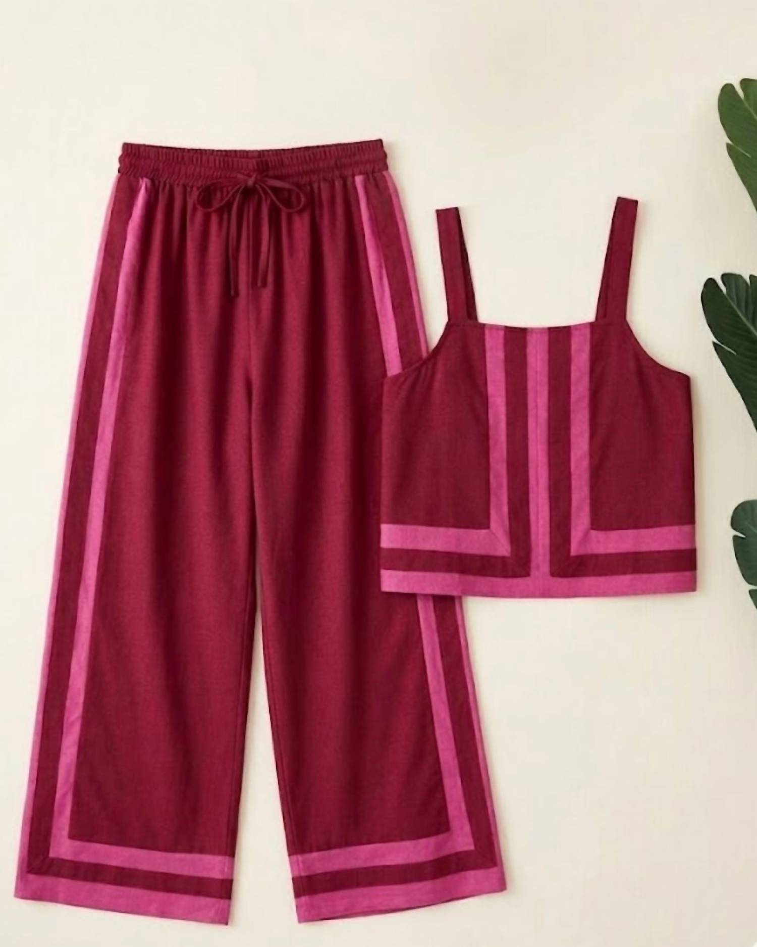 Entrousa - Women's Abstract Two Piece Set