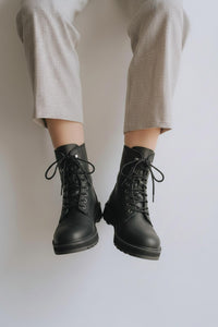 Sorel - Women Hi-Line Lace Boot