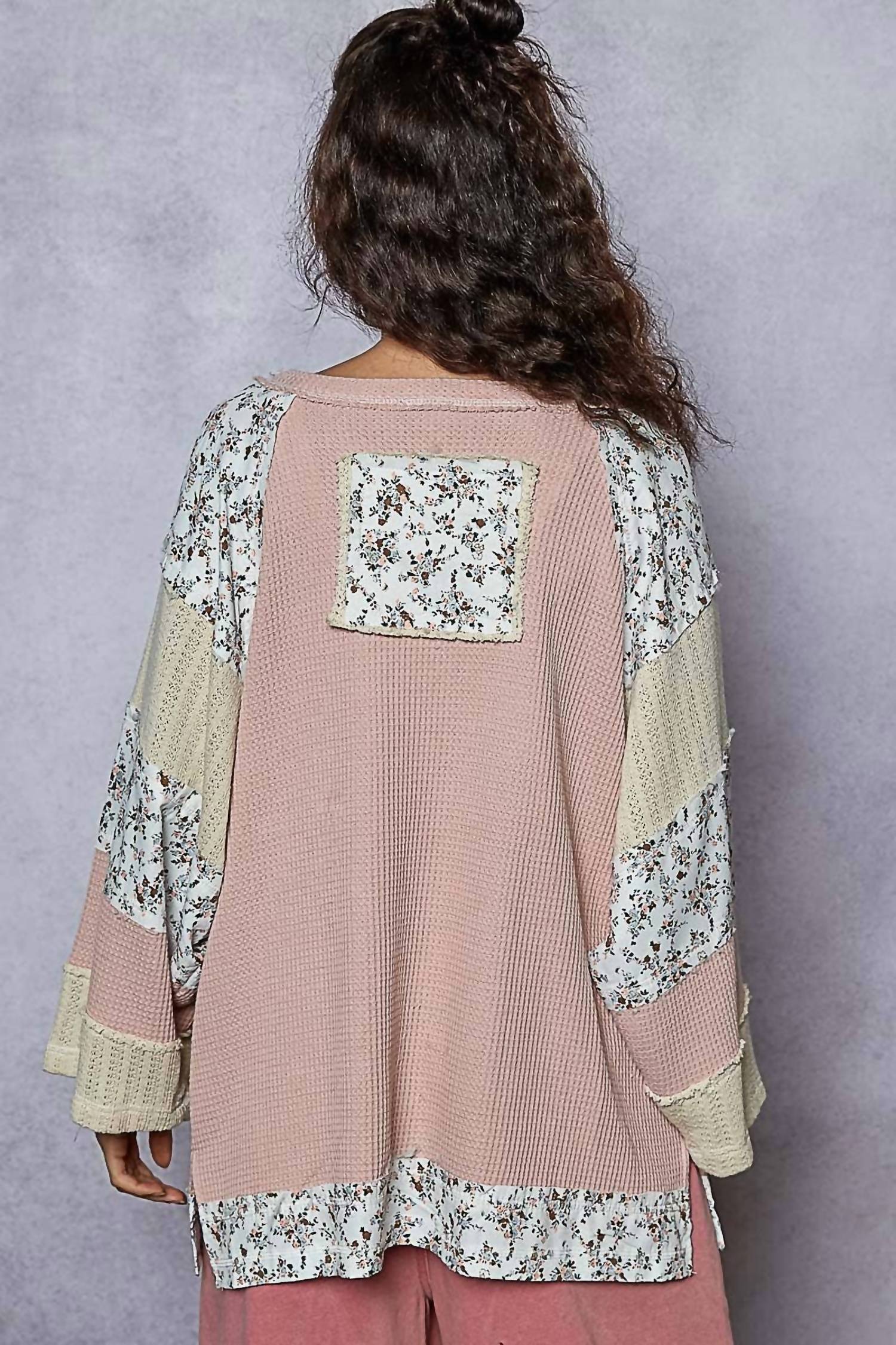 Pol - Crew Neck Printed Peace Patch Overlock Stitch Knit Top