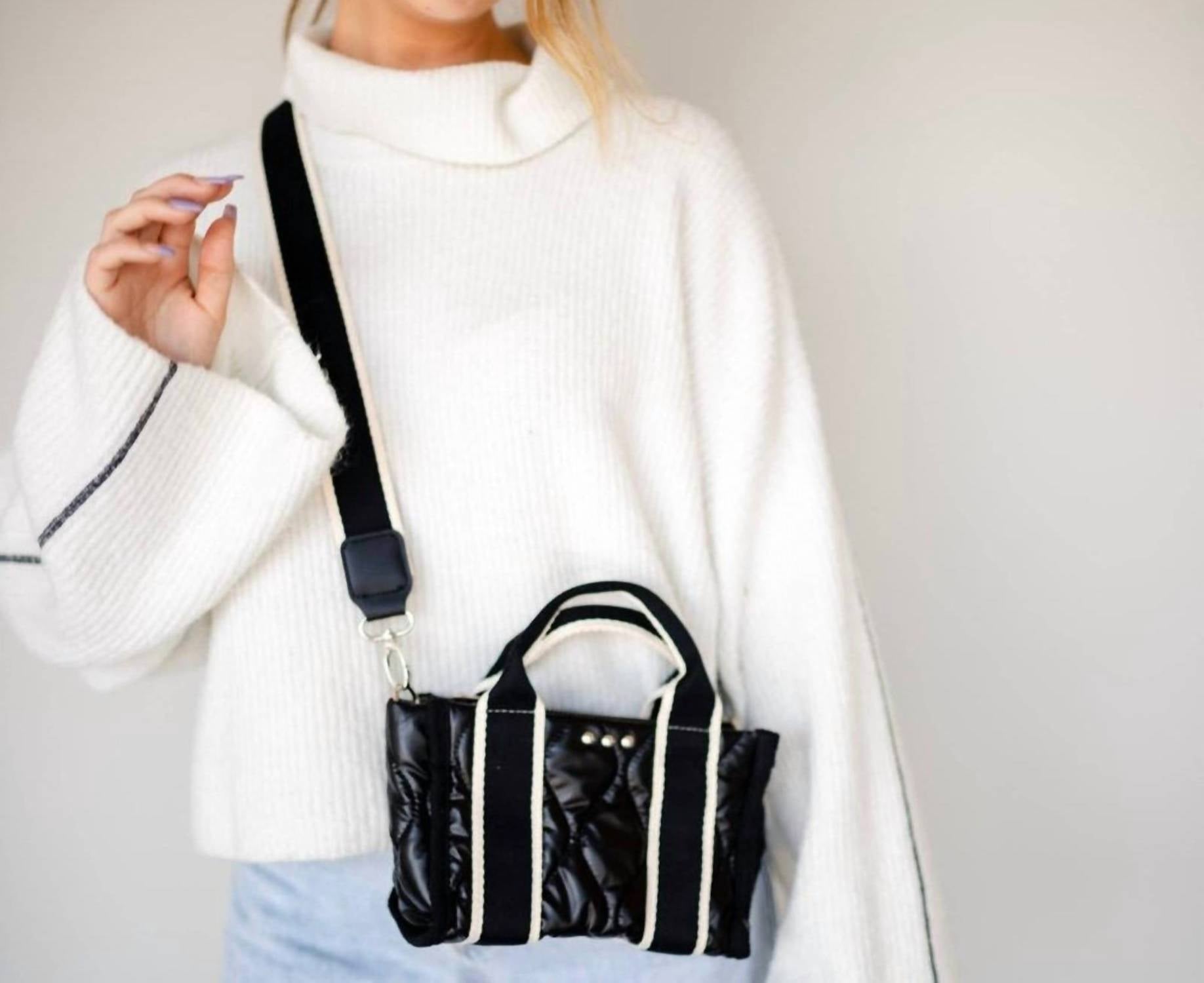 Pretty Simple - Women's Mini Quilted Crossbody Bag