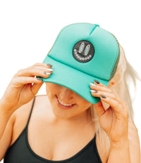 2Flyco - Glam Grin Ponytail Mesh Trucker Hat