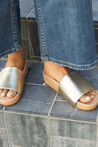 Beek - Women's Pelican Sandals