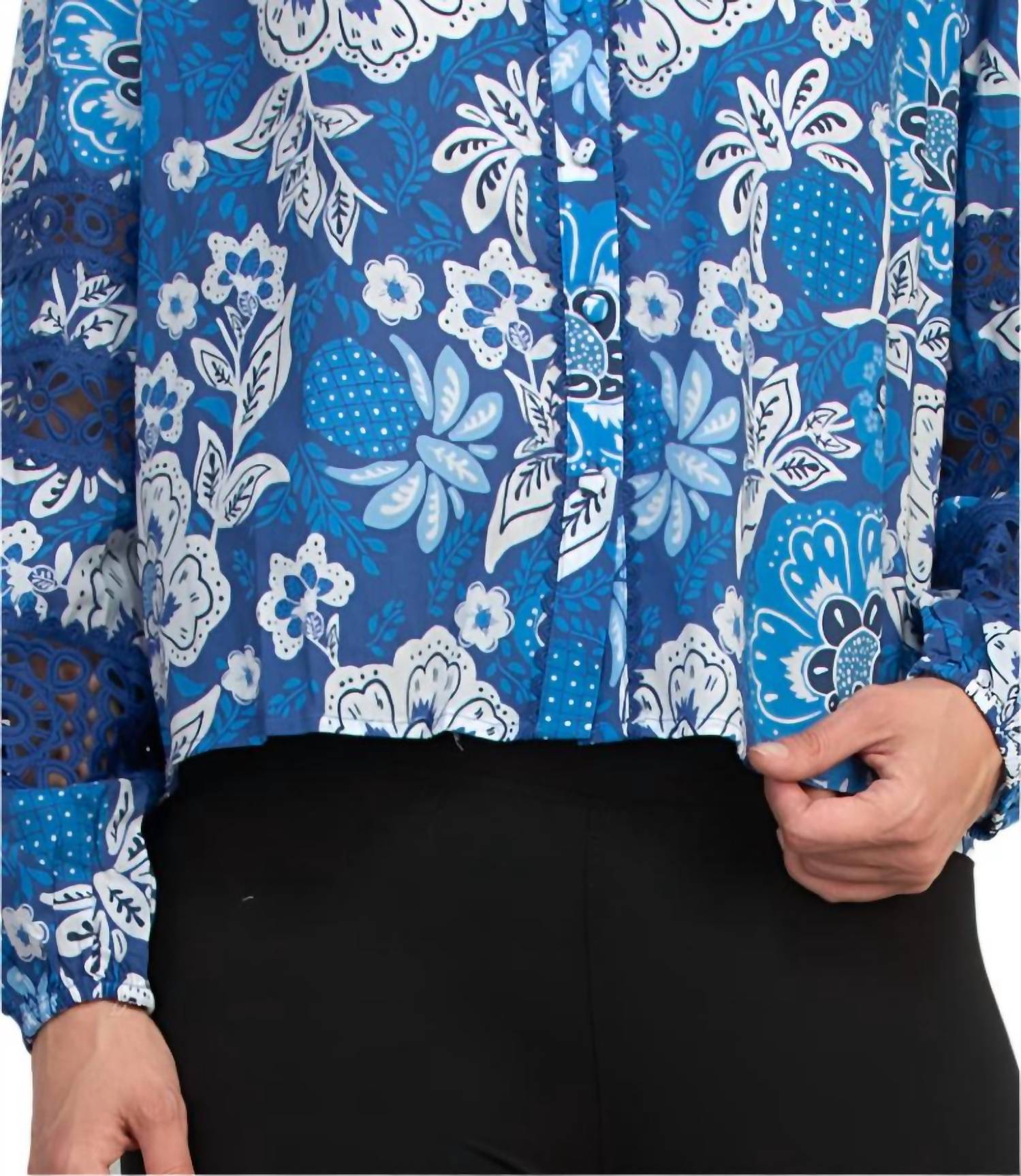 Elie Tahari - Women's Floral Collared Neckline Lace Trim Long Sleeves Top Blouse