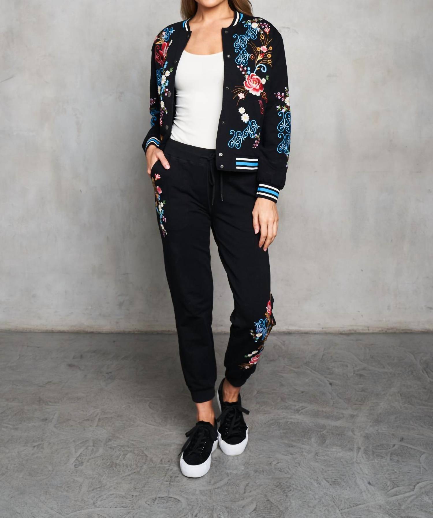 Paparazzi - Embroidered French Terry Jogger