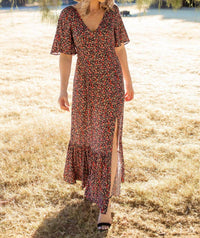 Lovestitch - Vintage Floral Print Flutter Sleeve Maxi Dress