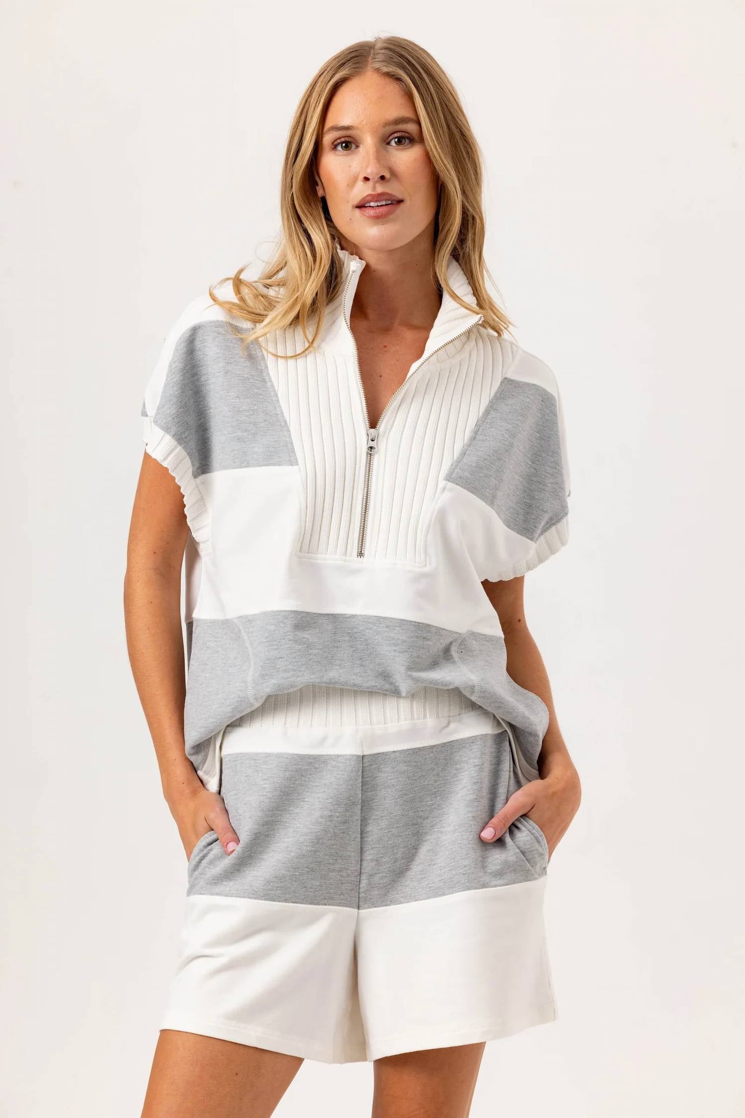 Sundays - Brisa Short