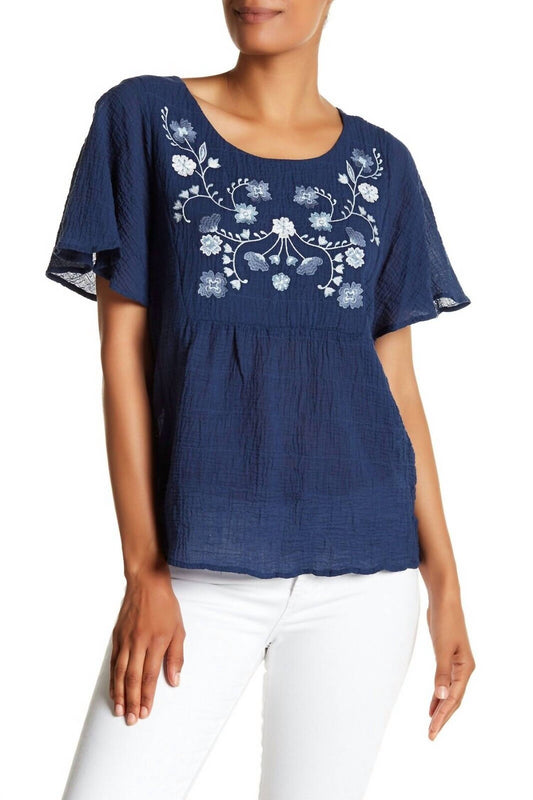 Vince Camuto - Short Sleeve Crinkle Embroidery Blouse