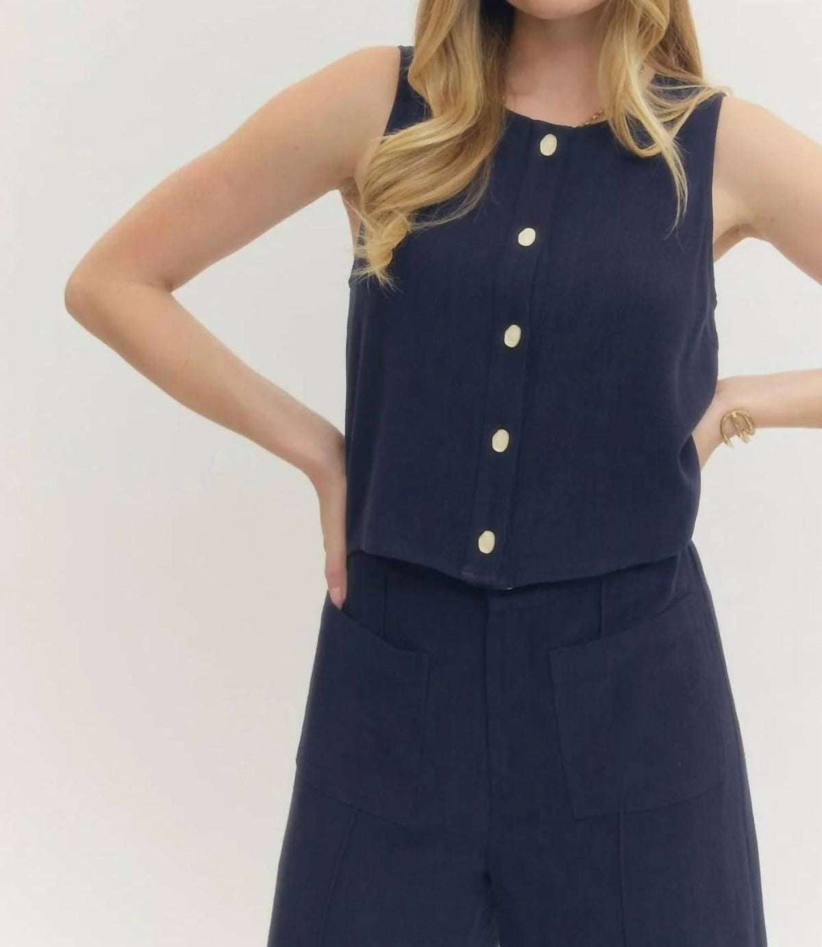 Entro - The Harper Sleeveless Linen Blend Button Front Tank