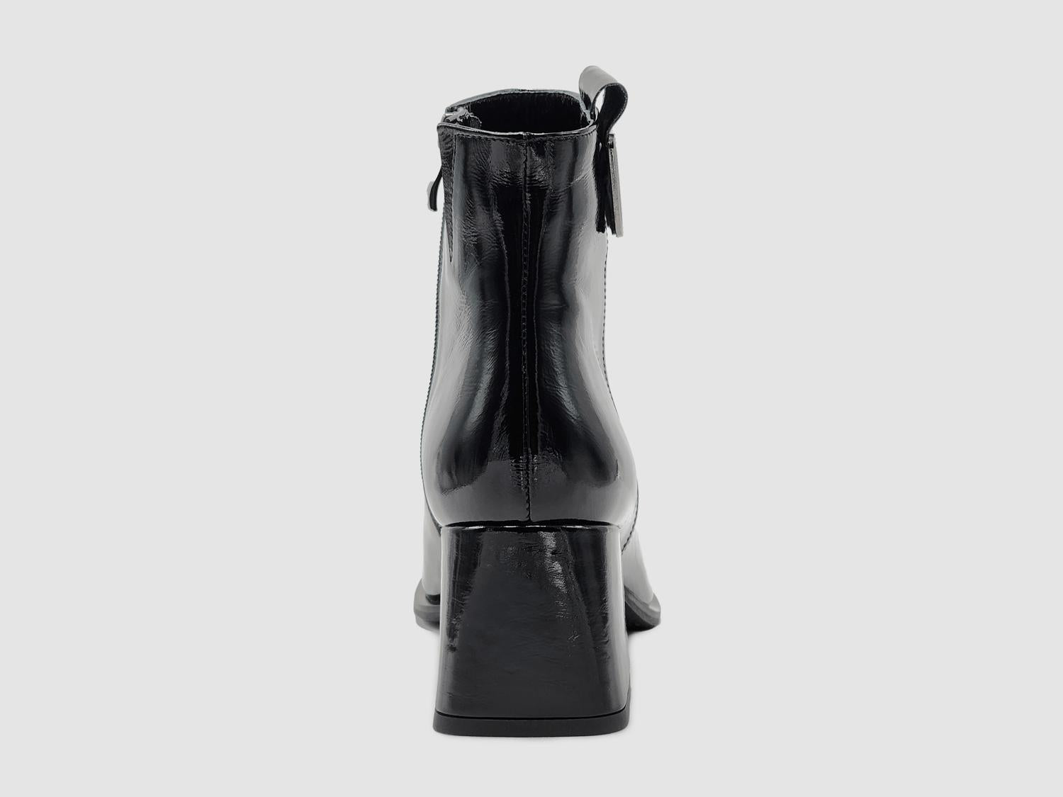 Aga - Women's Karolina Leather Booties