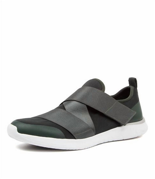 Ziera - Women's Farrell Wide Sneaker
